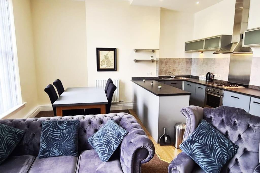 Luxury 2 Bed 2 Bath Suite Престон Экстерьер фото